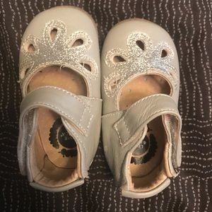 Livie and Luca 0-6 months